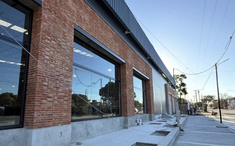 Supermercado Becerra desembarcó en Río Segundo